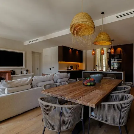 Superb Home Stay Lxr *