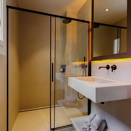 Holiday home Superb Home Stay Lxr