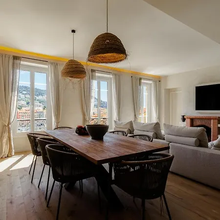 Superb Home Stay Lxr Holiday home