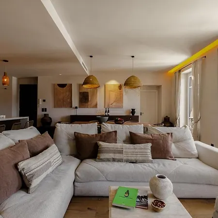 Holiday home Superb Home Stay Lxr Eze