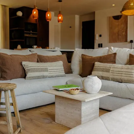 Superb Home Stay Lxr Holiday home *